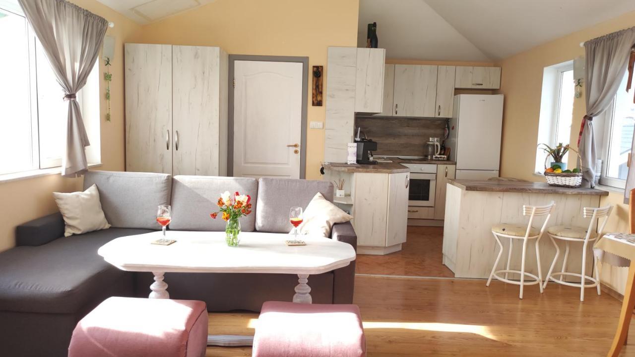 Apartment Trakata